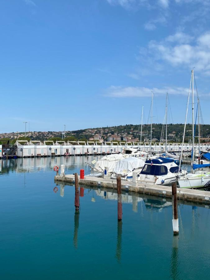 Floating House Blue Moon Villa Portorož Exteriör bild