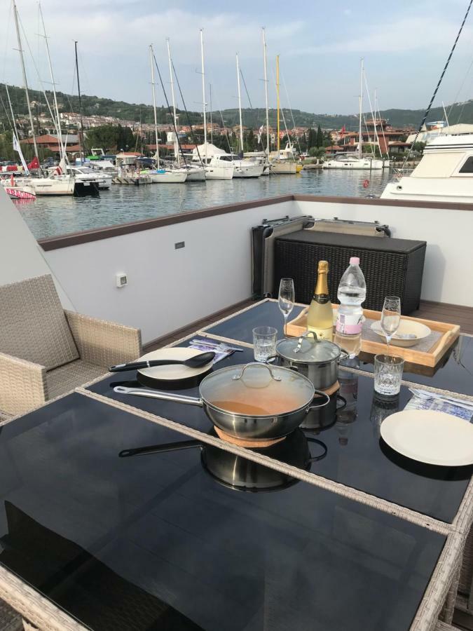 Floating House Blue Moon Villa Portorož Exteriör bild